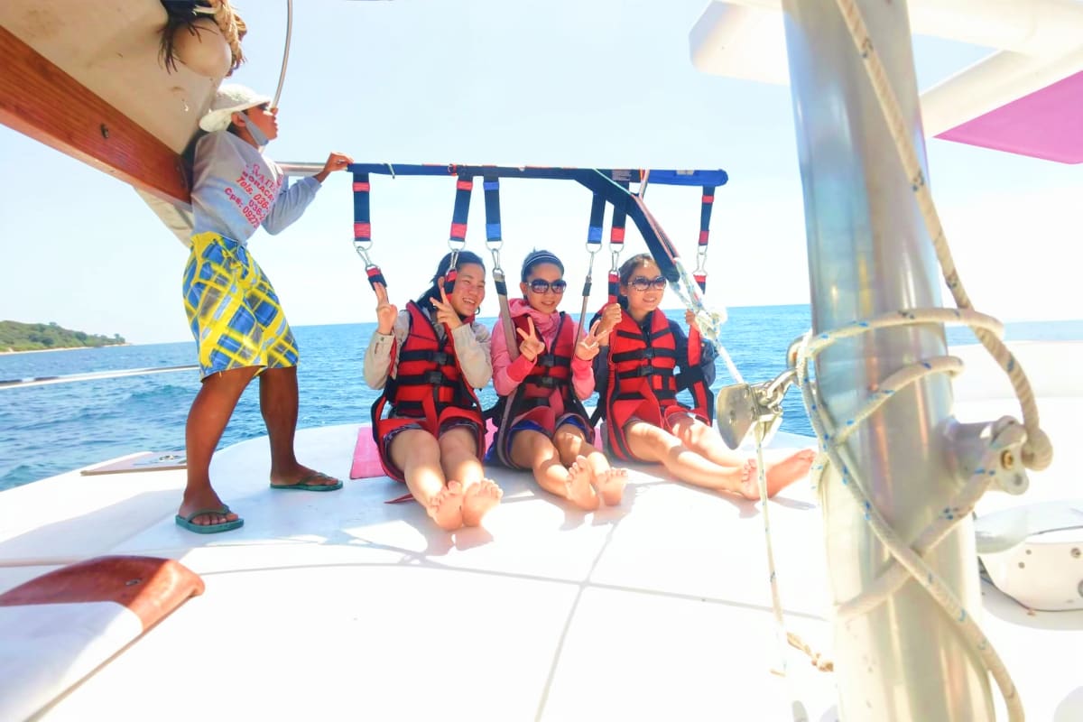 Boracay Parasailing