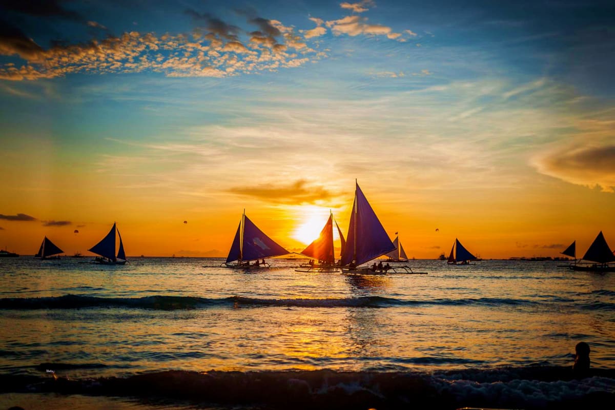Boracay Sunset Paraw Sailing