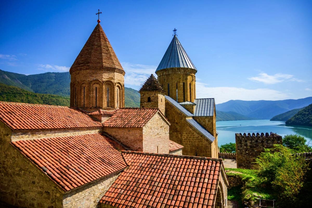 Ananuri Fortress 2