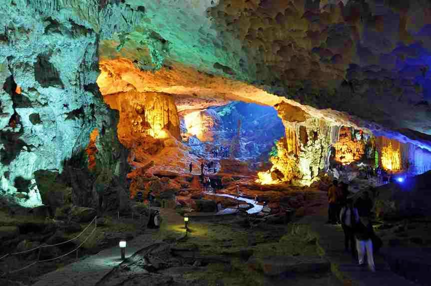 Surprise Cave & Return to Hanoi (B/L)