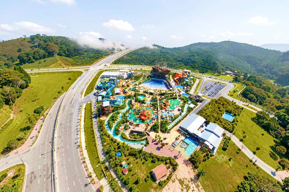 SplashMania Waterpark