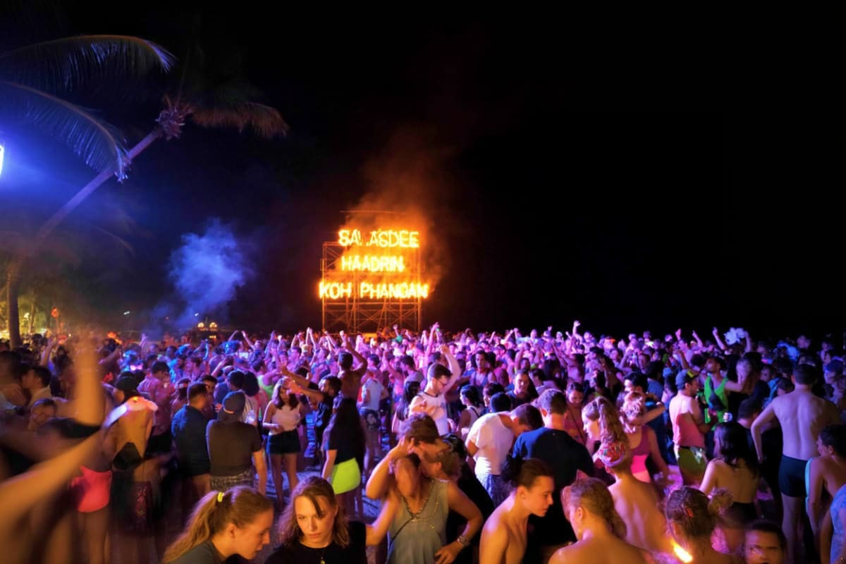 Koh phangan full moon party by speedboat
