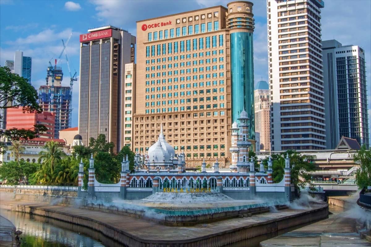 Putrajaya, KL City, Batu Caves & Fireflies Trip (4 in 1 Combo Tour)