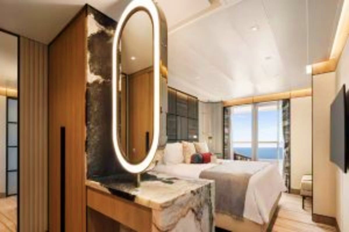 Oceania Suite