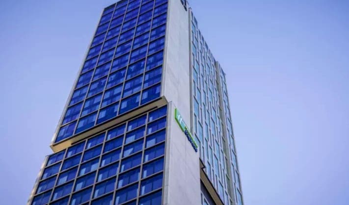 4* Rydges Rotorua or Similar