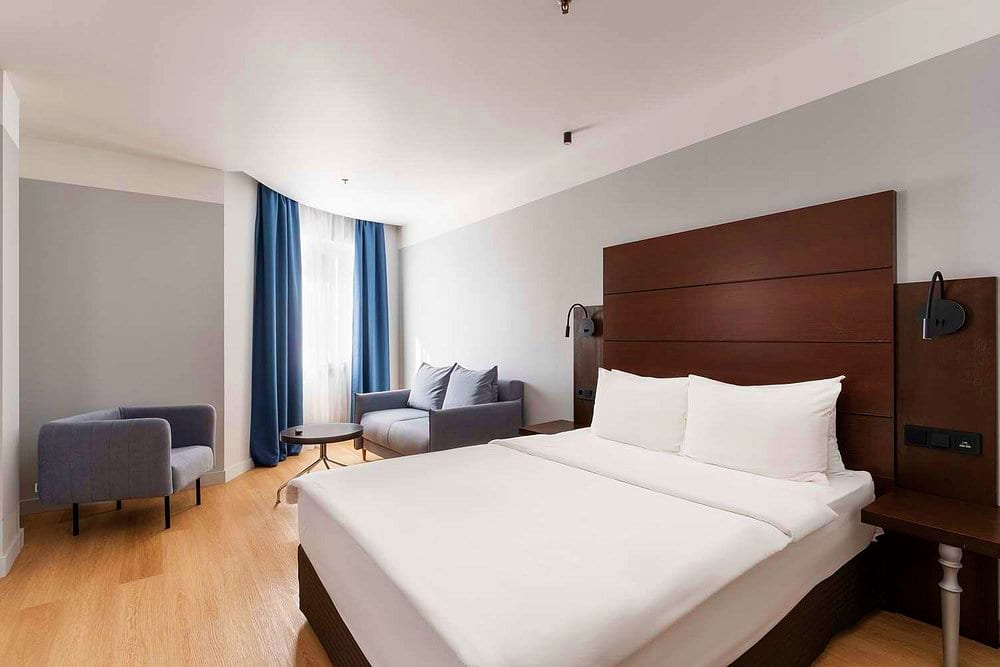 4* Sadu Hotel or Similar