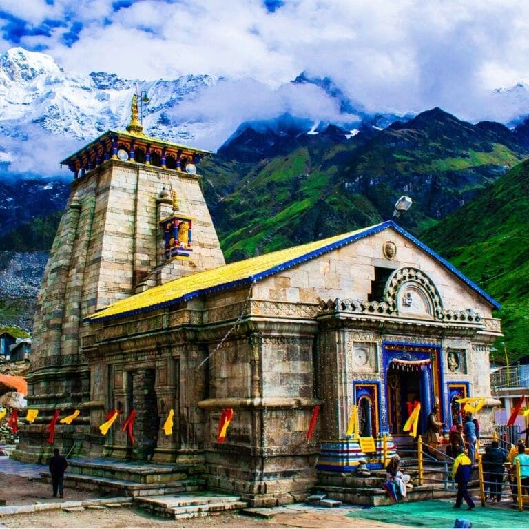 Kedarnath to Guptkashi (Trek and Drive)