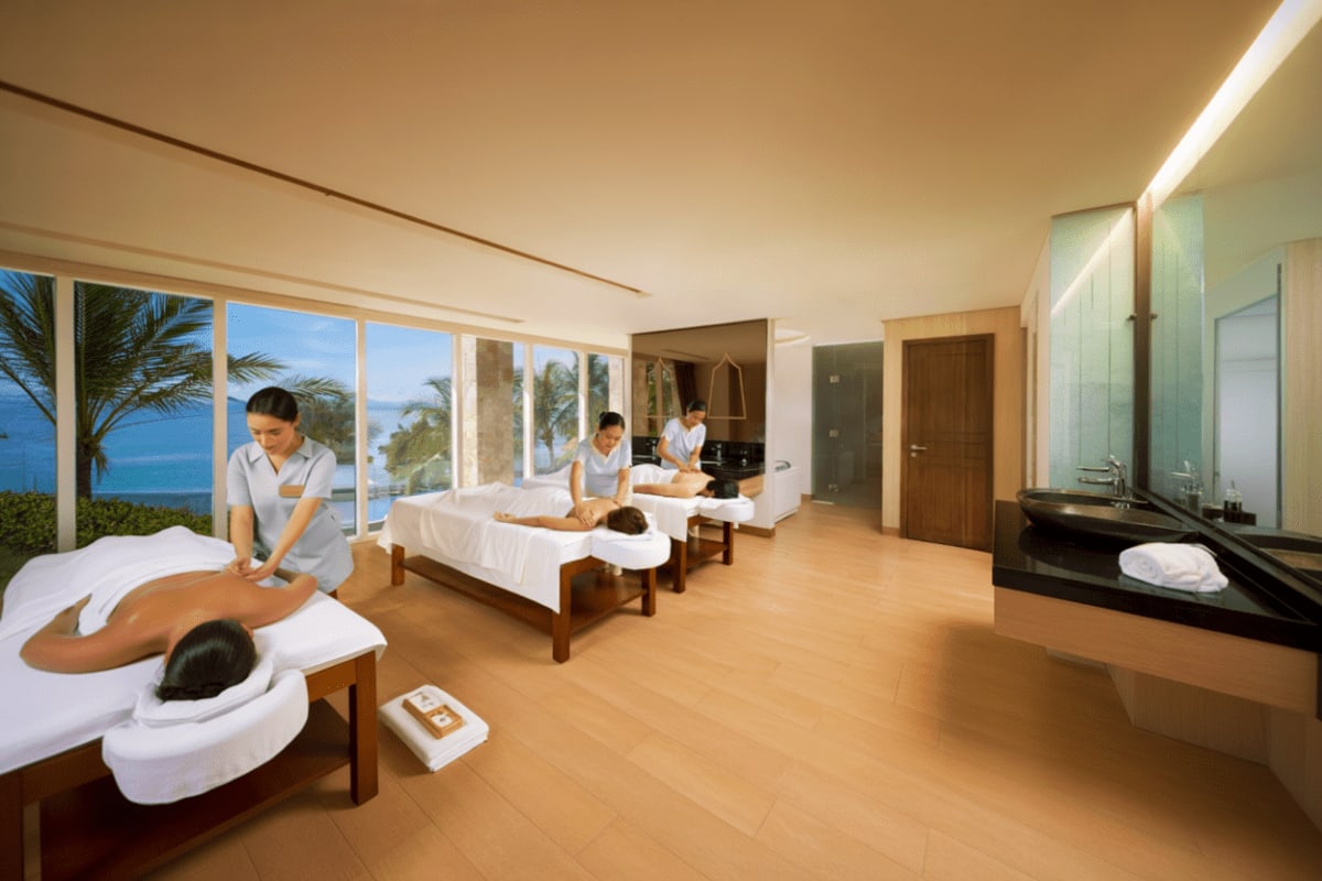 Dusit Thani Mactan Day Use with Meals
