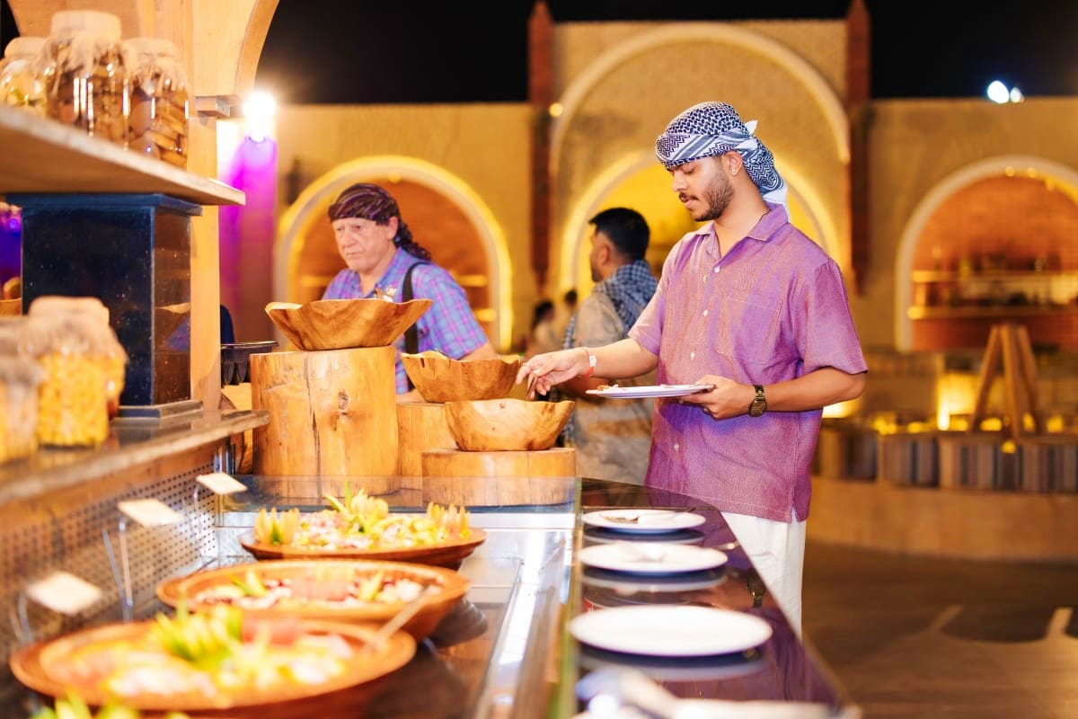 Dinner In Desert desert-safari-food-image
