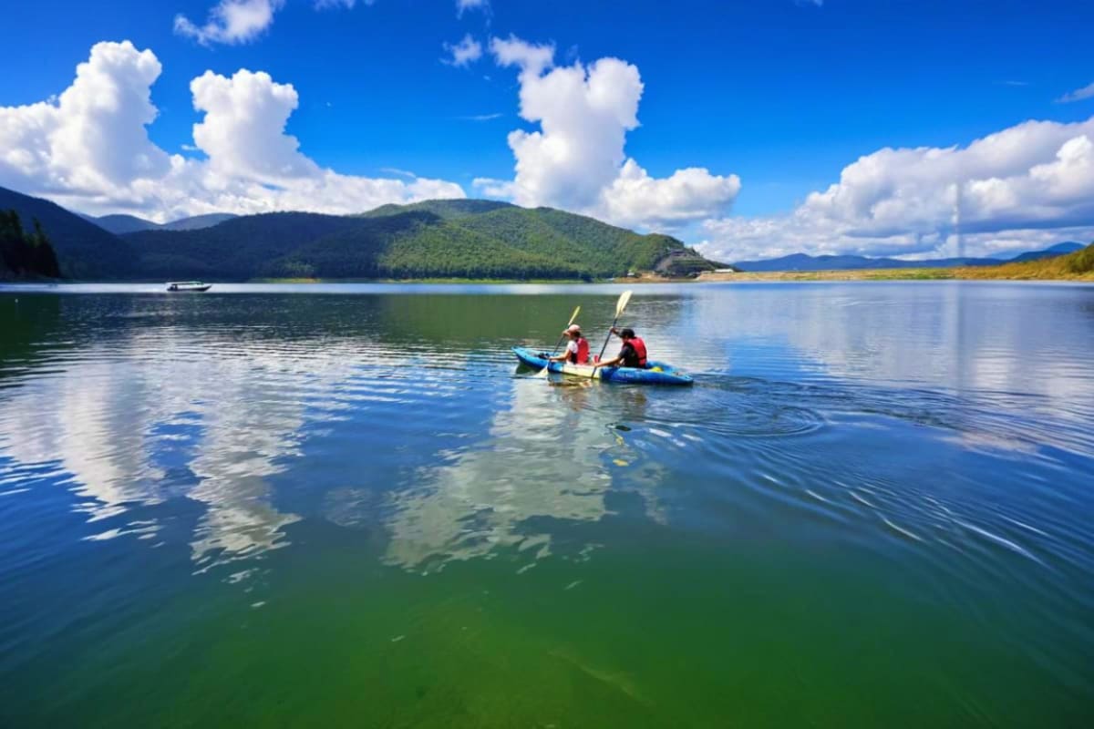 Kayak Experience Srilanna National Park
