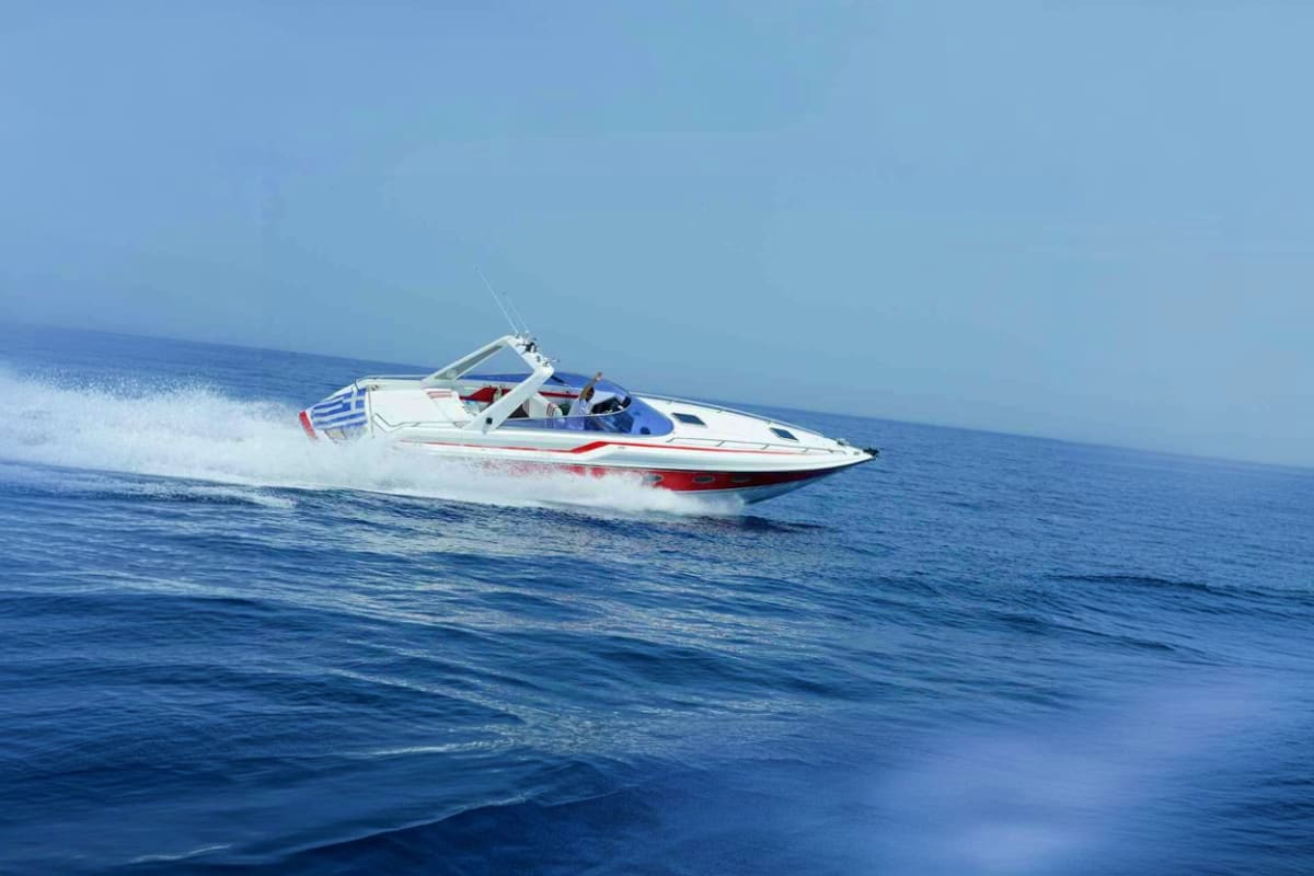 Phi Phi Island on Speed Boat Phi Phi Island on Speed Boat