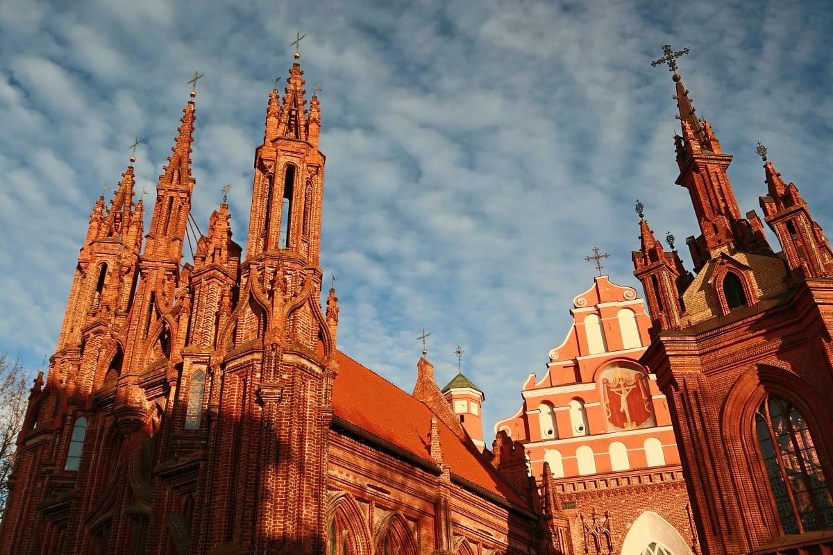 Lithuania Highlights Getaway vilnius cathedral