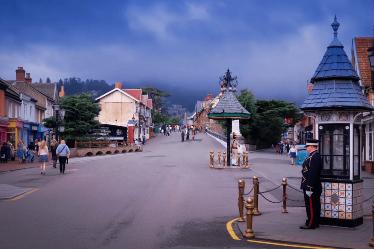 Shimla mall road