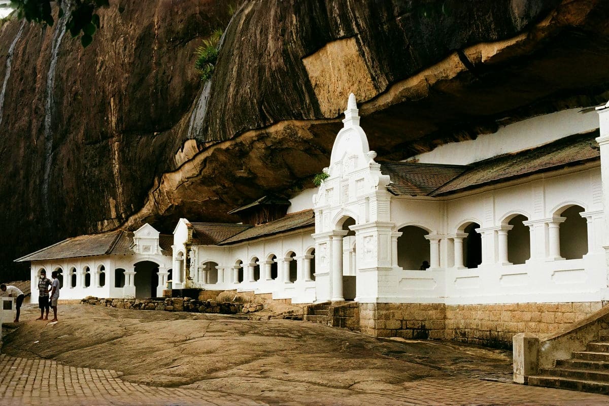 Dambulla Cave Temple