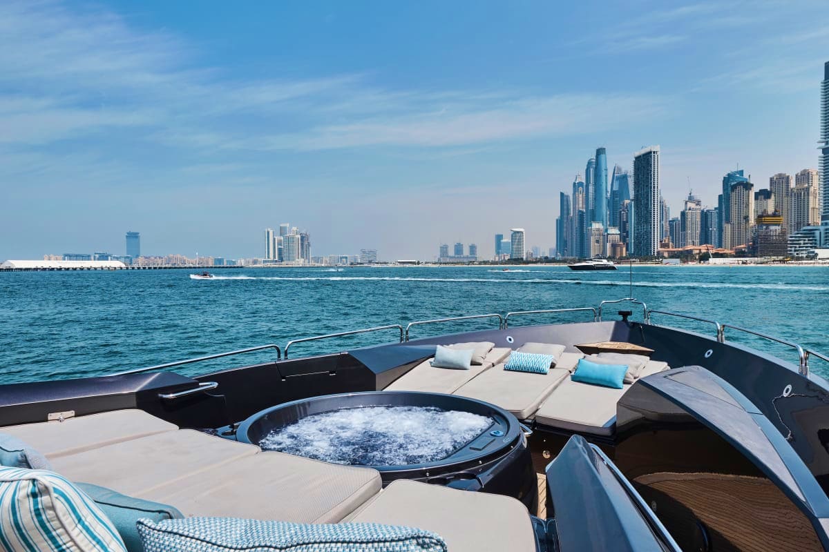 108 Ft Sunseeker