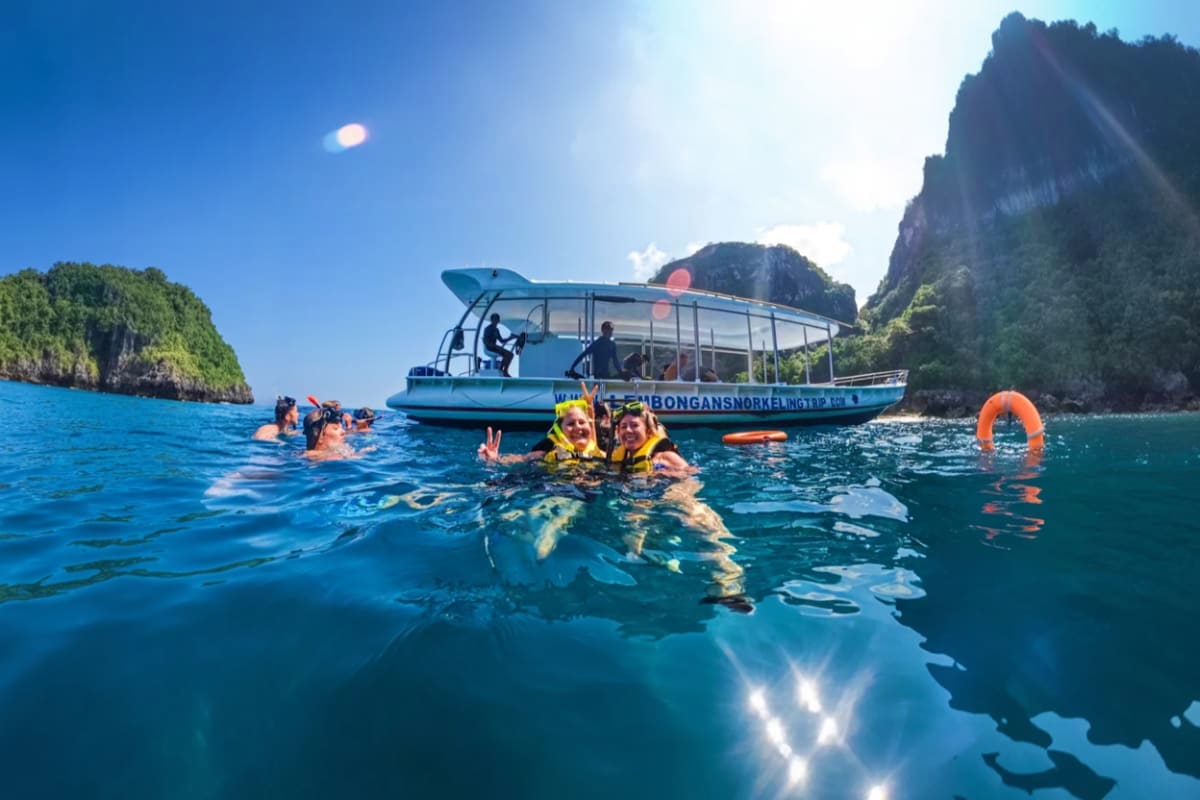 Nusa Penida Snorkeling & Land Tour by Premium Shared Speedboat