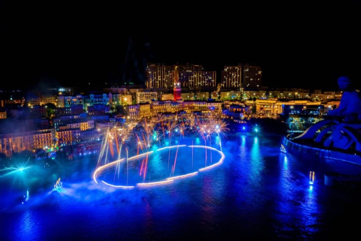 Symphony of the Sea Show