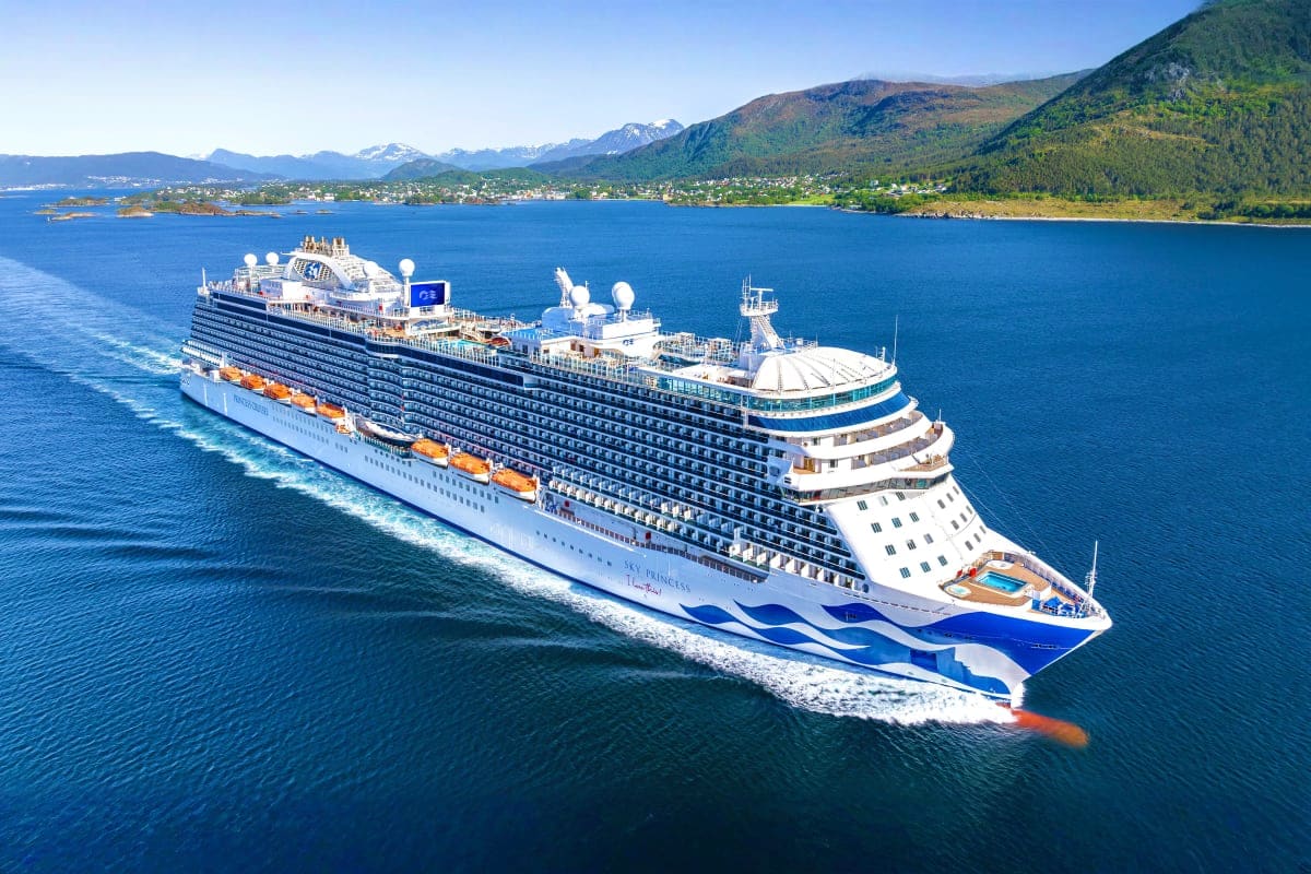 sky-princess-cruise-ship-exterior