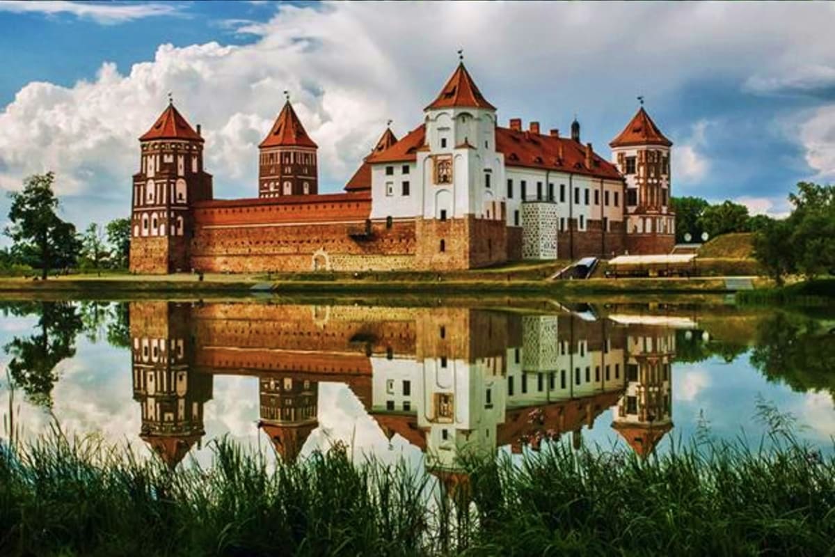 Ultimate Belarus Experience Mir Castle