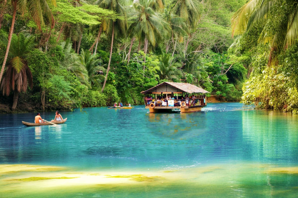 Cebu and Bohol Highlights Tour with Chocolate Hills Tarsier Sanctuary and Loboc River Cruise