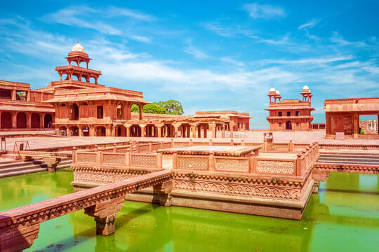 Agra to Jaipur – Enroute Fatehpur Sikri Agra to Jaipur – Enroute Fatehpur Sikri