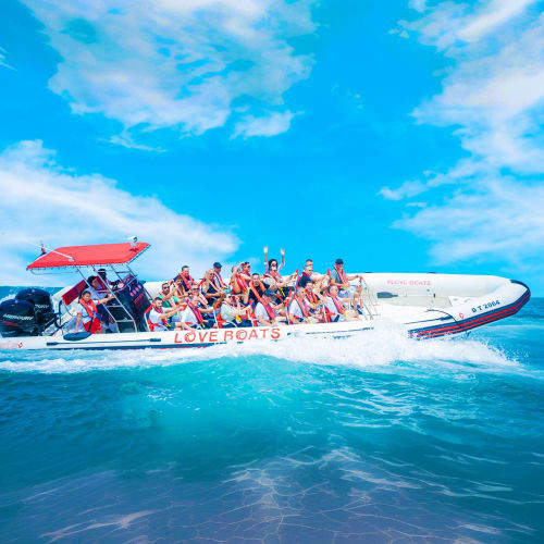 uae_love_boat