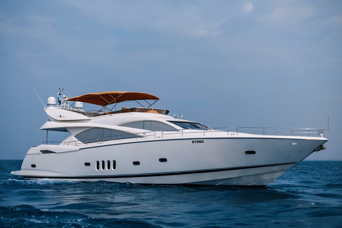 82 Ft Sunseeker Royale Yacht Main Photo