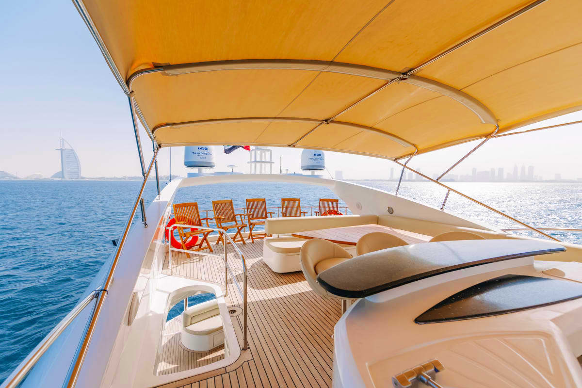 82 Ft Sunseeker Royale Yacht