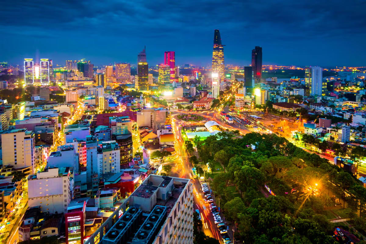 Ho Chi Minh City tour full day Sharing