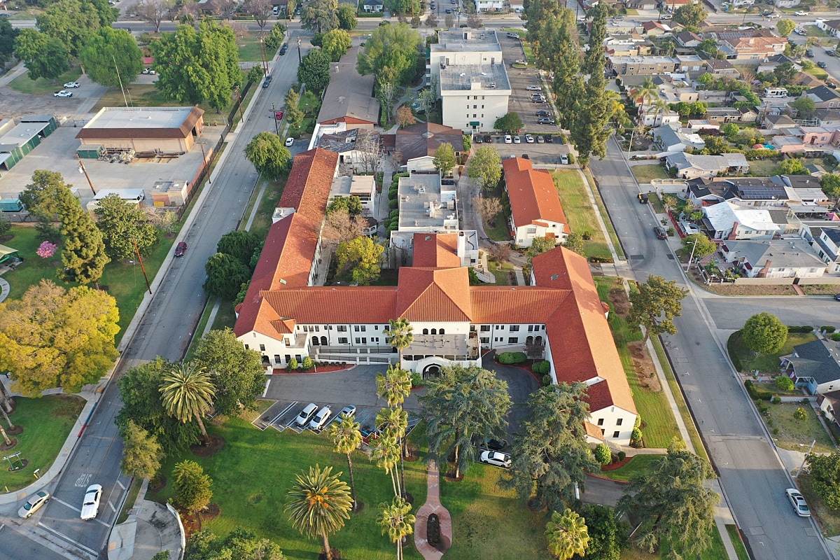 Golden Manor Retirement Center