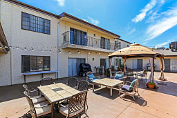 Sea Cliff Assisted Living thumbnail 2