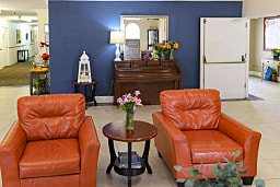 Sea Cliff Assisted Living thumbnail 9