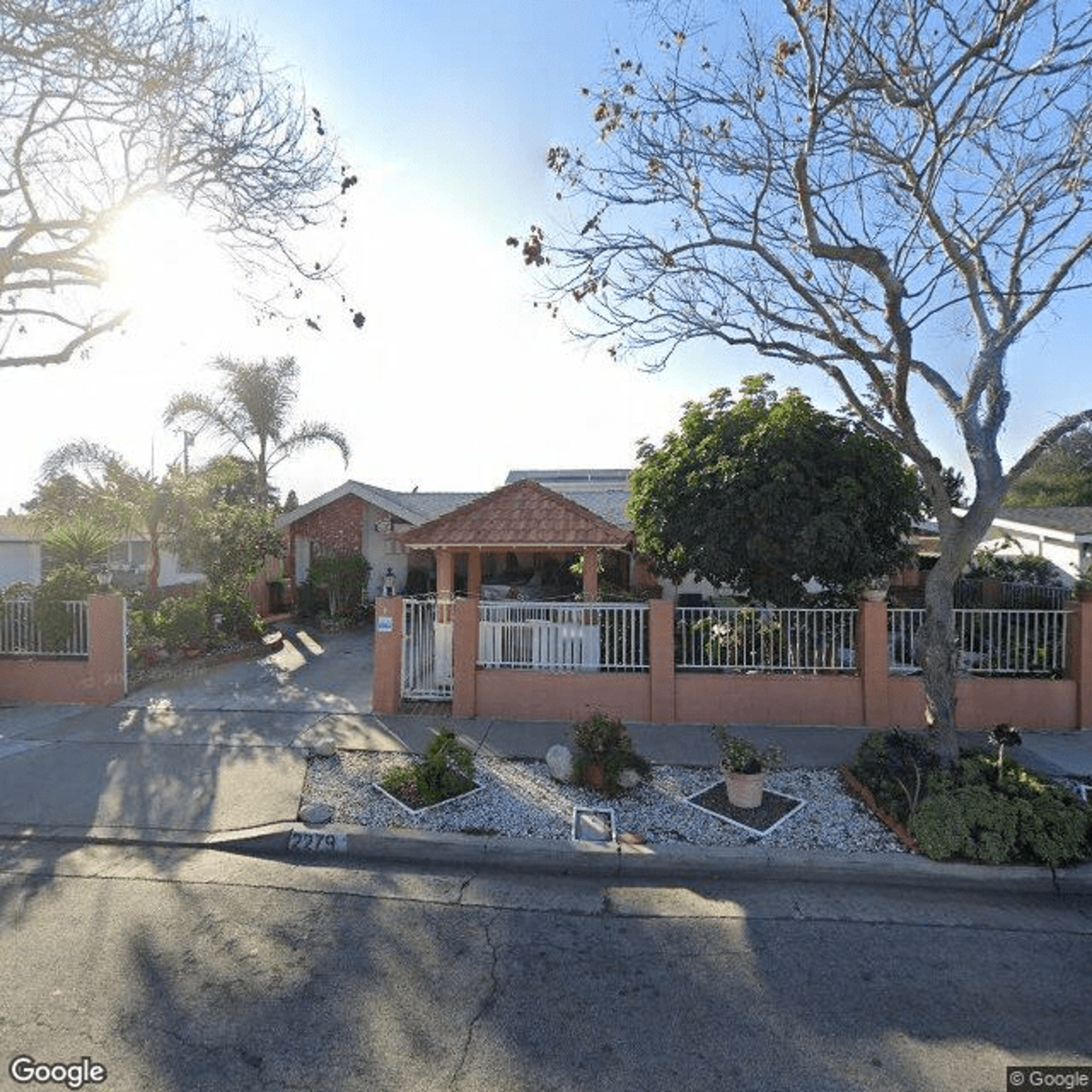 Maureen Guest Home 2