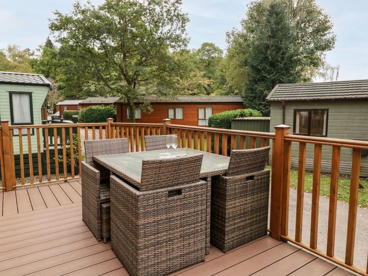 Water's Reach Lodge thumbnail