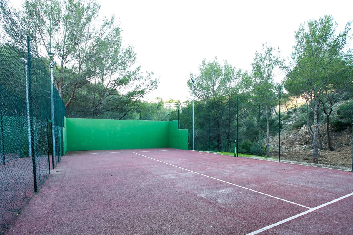 Pista de Pàdel i Bàsquet - Padel in Cas Català-Illetes