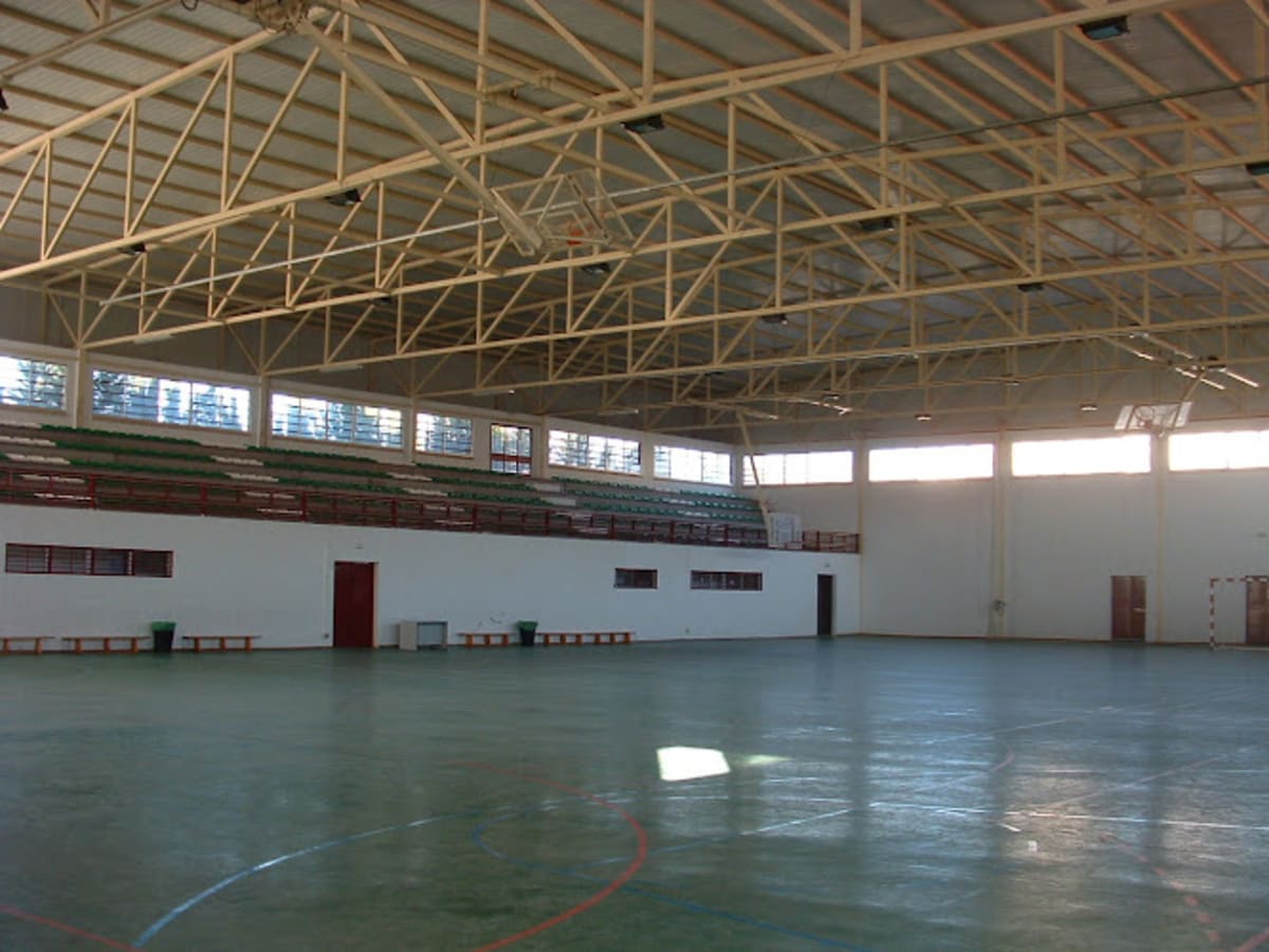 Polideportivo Municipal "Enrique Manuel Aranda Ávalos" de Alcaudete - Fútbol in Alcaudete