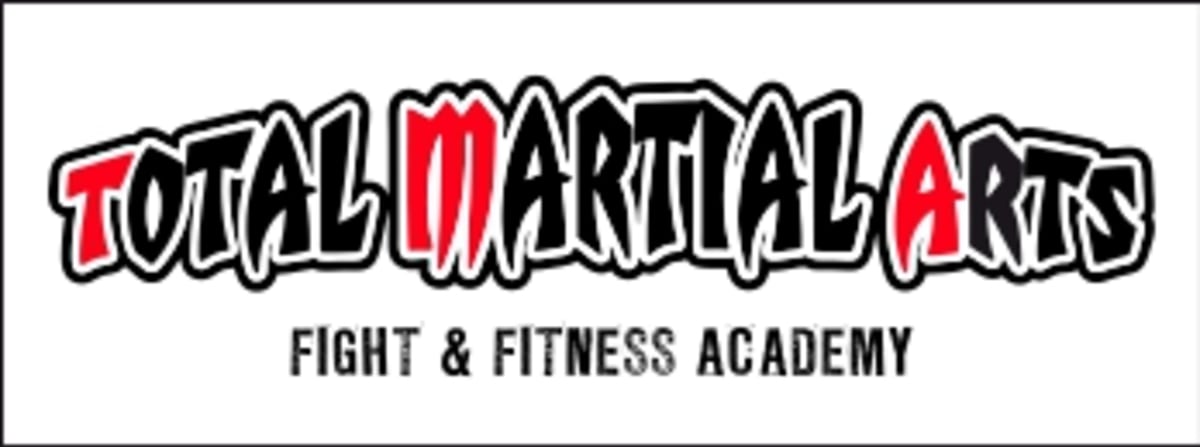 Total Martial Arts - Karate a Piles