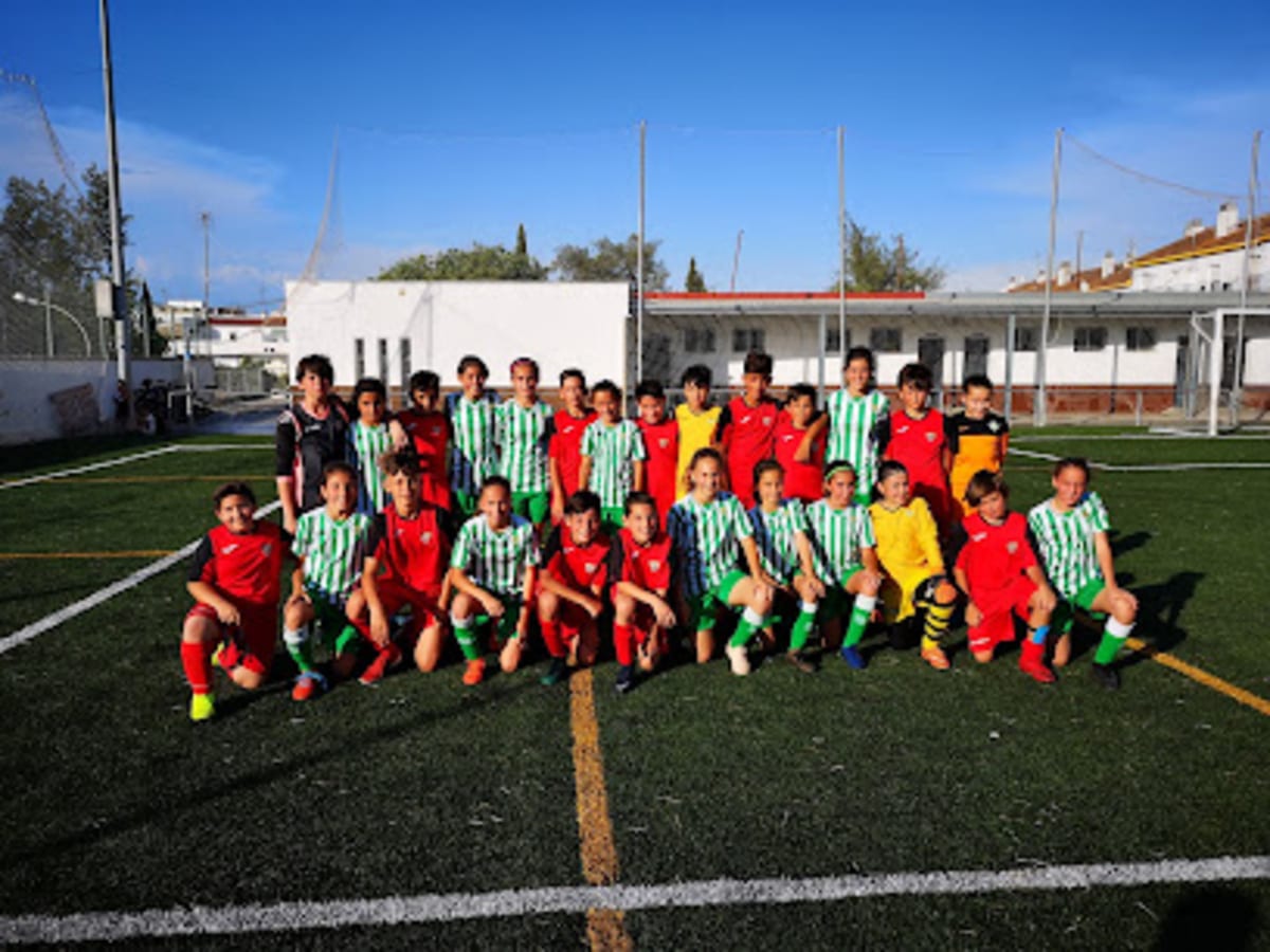 Club Atletico Libertad - Fútbol in Mairena del Aljarafe