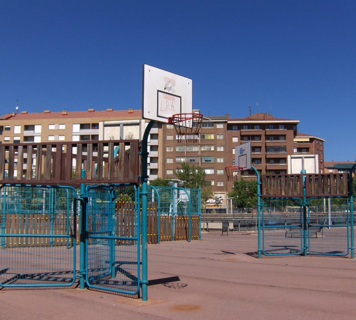 Canchas de baloncesto y fútbol sala - Baloncesto a León