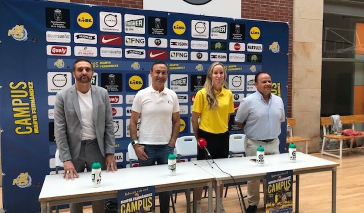 Campus Marta Fernández - Fútbol in Carbajosa de la Sagrada