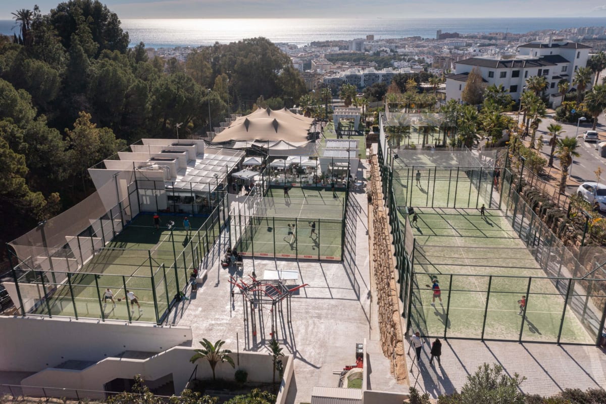 Los Reales Sports Club - Padel a Estepona