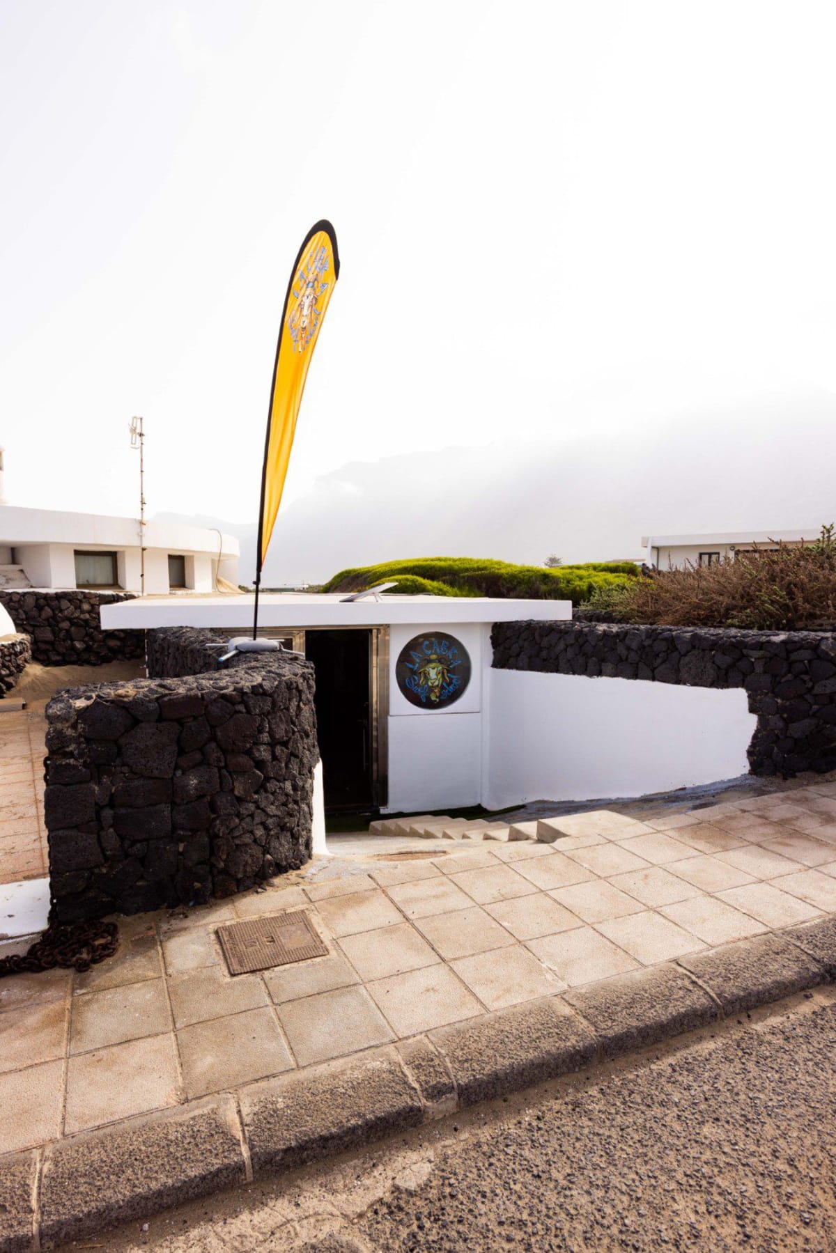 Escuela de Surf Famara - La Cabra Surf School - Surf & Surfskate - Skateboard in Urbanización Famara