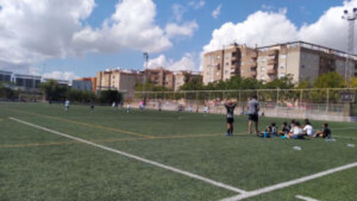Campo De Fútbol "La Doctora" - Fútbol a Sevilla