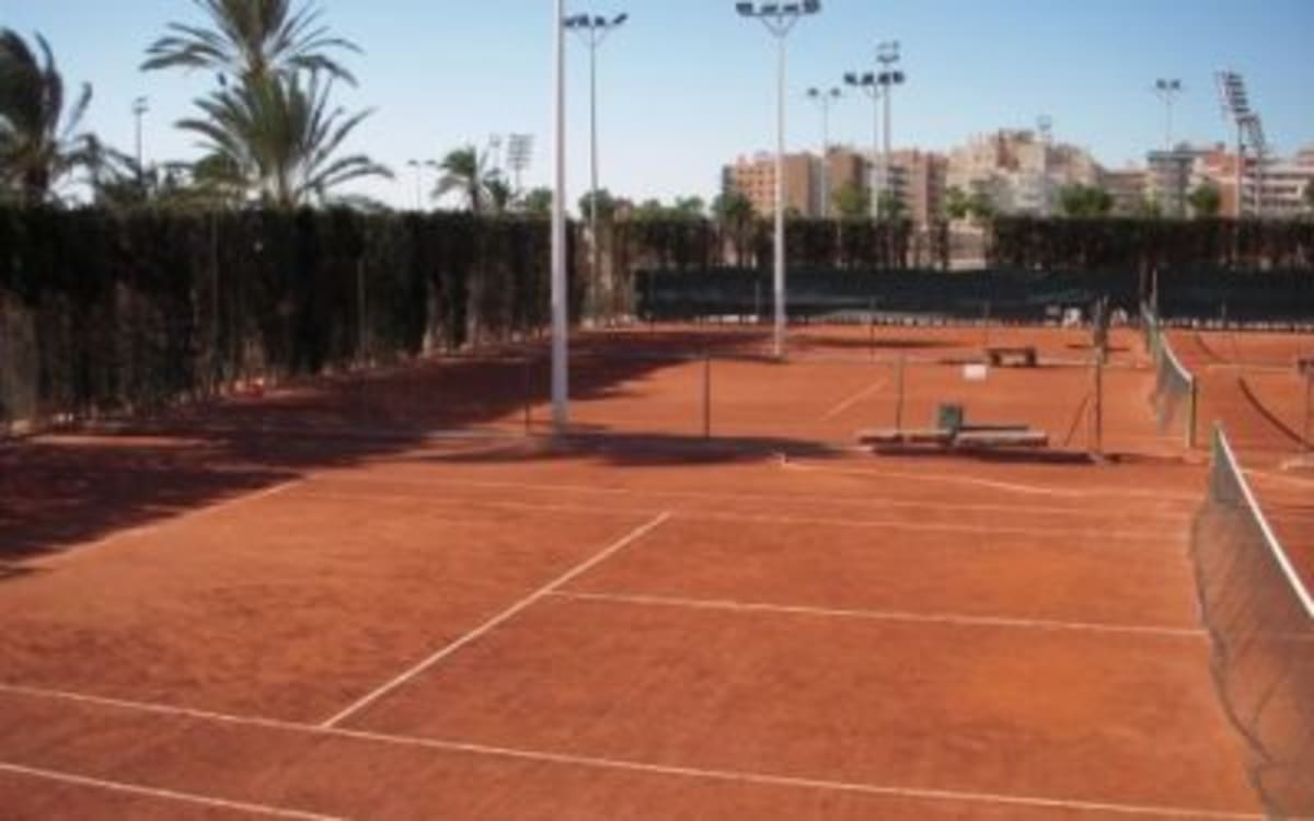 Tenis Club Social "EL ABANICO" Plentzia - Tenis a Isuskitza