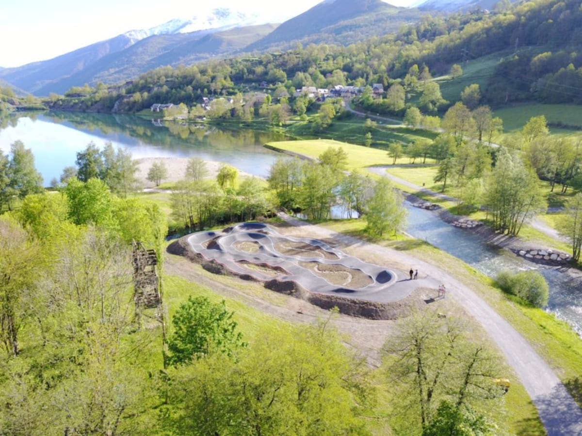 Pumptrack Loudenvielle - BikeSolutions - Skateboard en Génos
