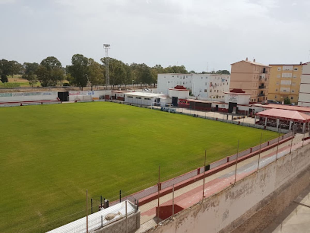 Estadio Municipal Arturo Puntas Vela - Fútbol in Rota