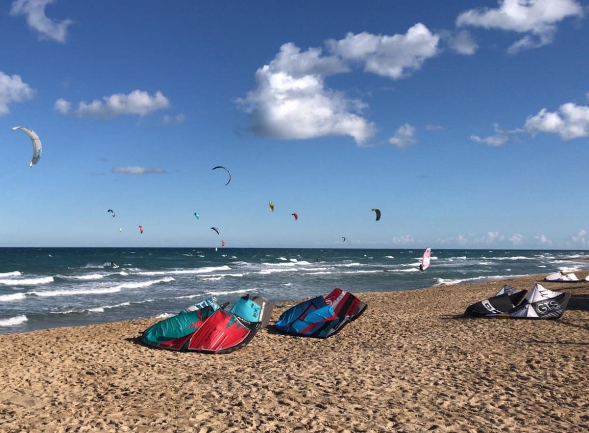 International kitesurf wingfoil - Kitesurf a Mas palomas