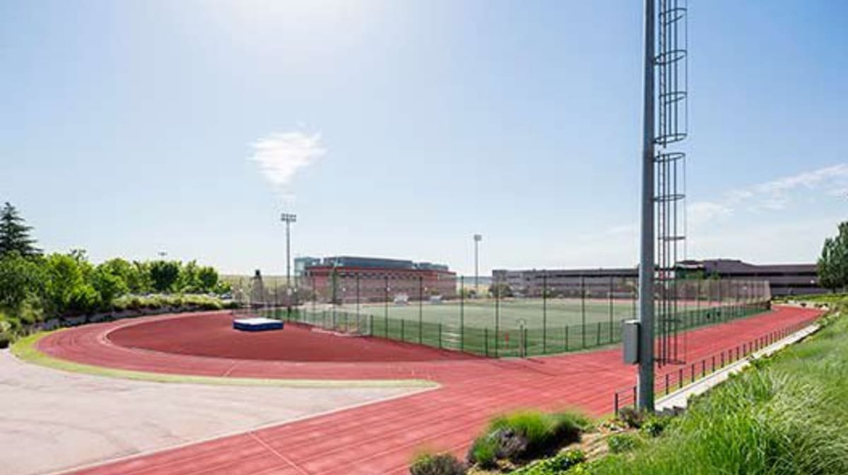 Pistas Deportivas - Fútbol in Huelva