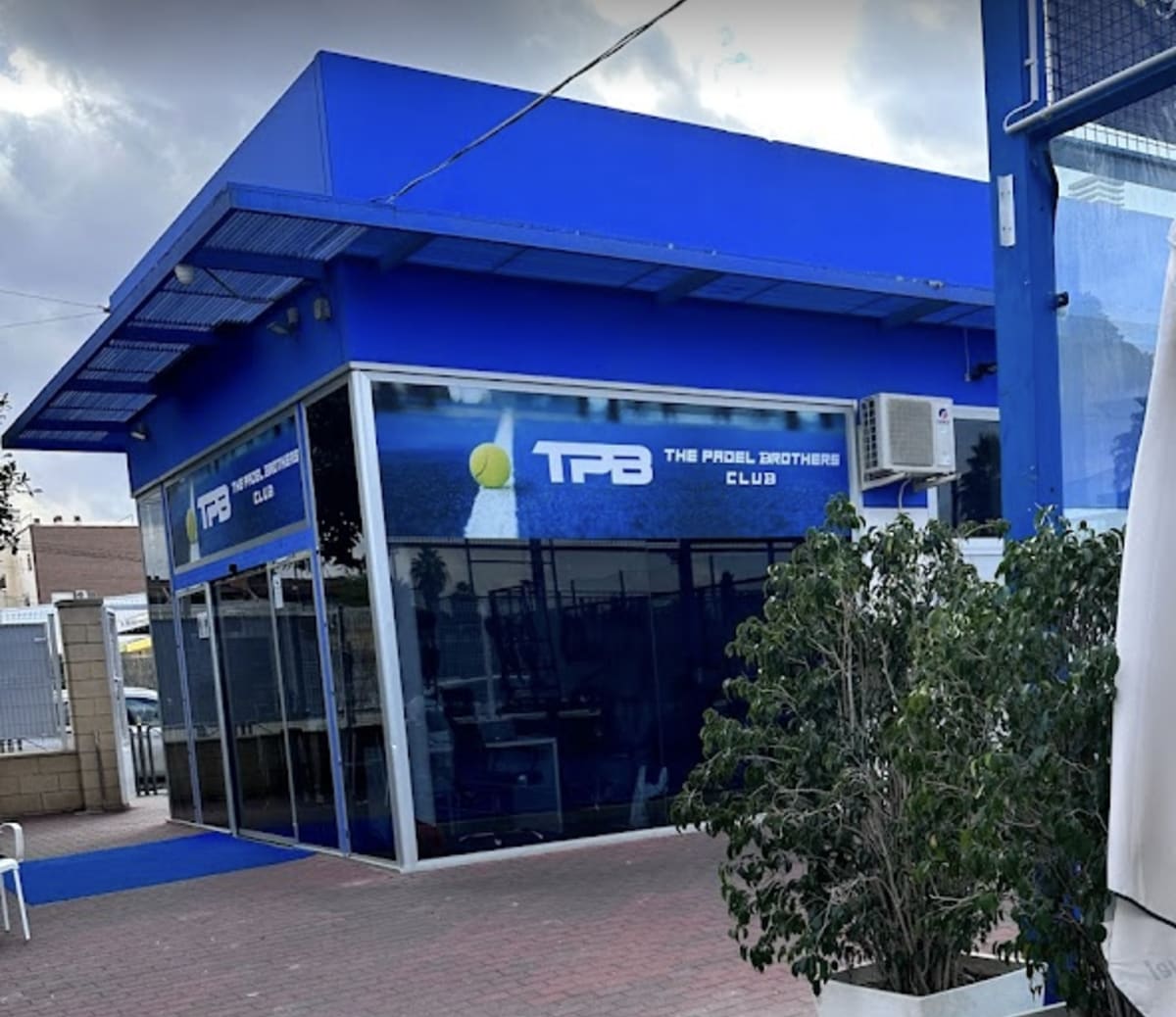 Club Padel Brothers - Padel in Puente Tocinos