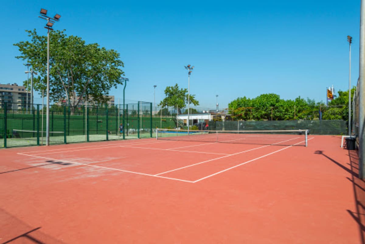 Club de Tennis Sant Adrià - Tenis in Sant Adrià de Besòs